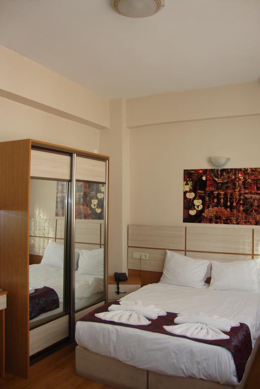 Royal Suites Besiktas อิสตันบูล ภายนอก รูปภาพ