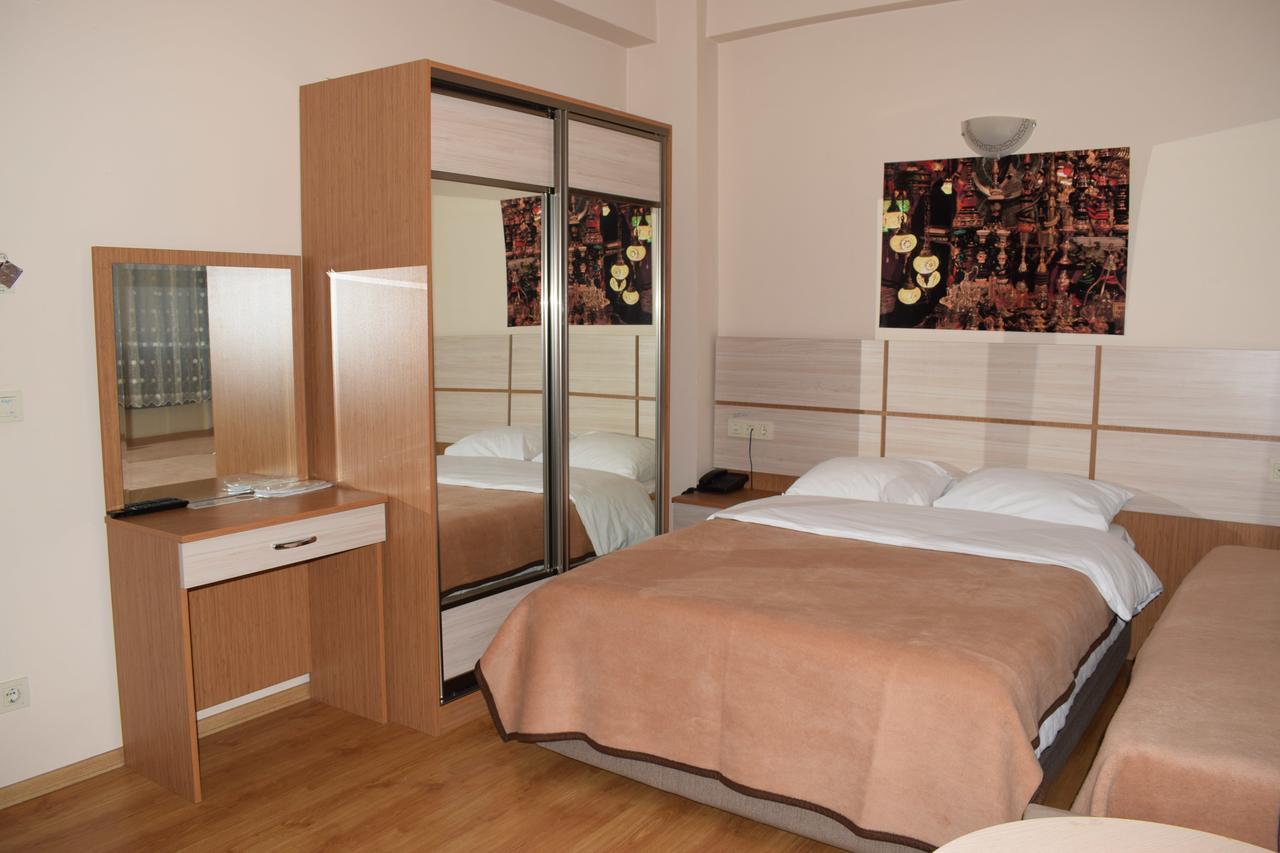 Royal Suites Besiktas อิสตันบูล ภายนอก รูปภาพ